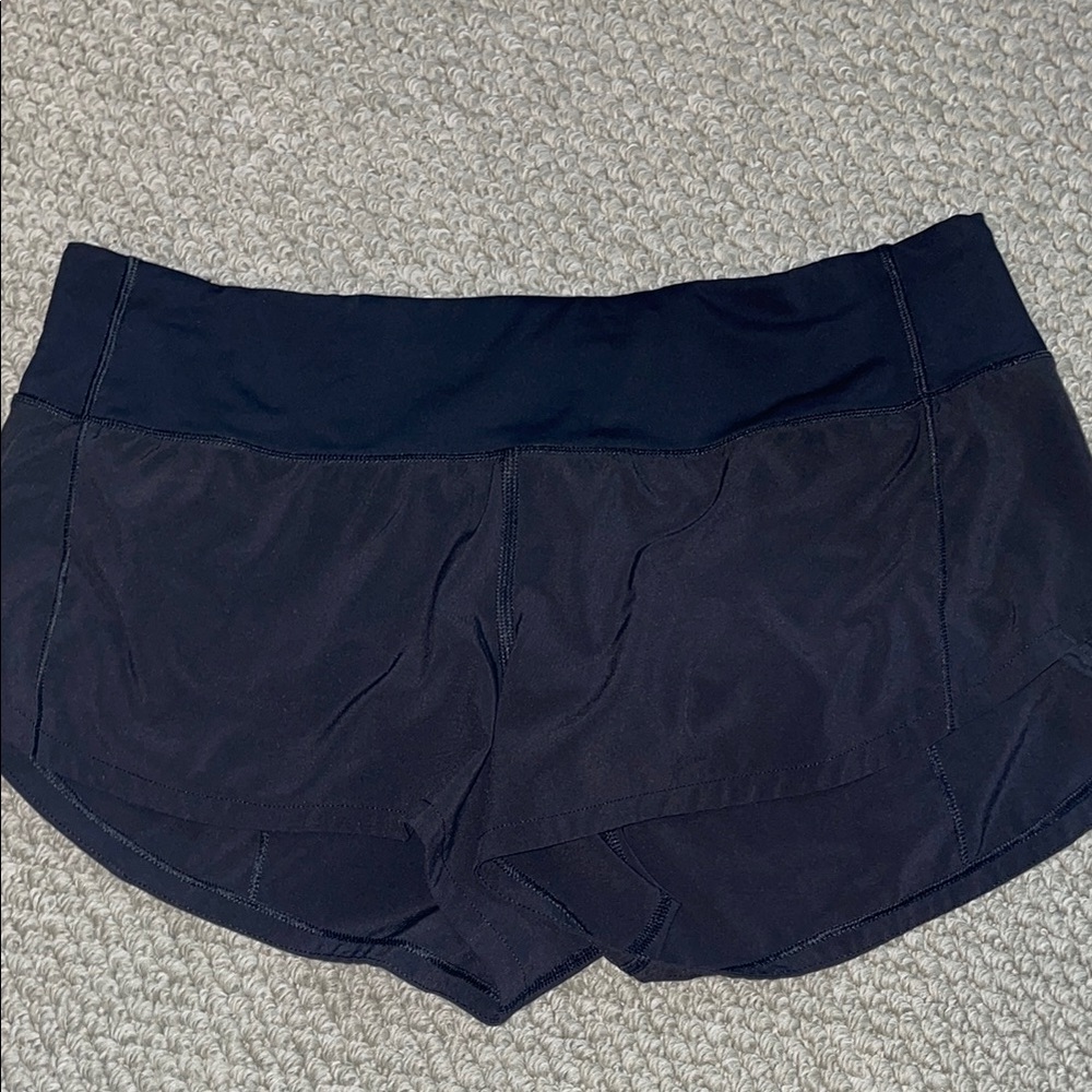Lululemon Women's Black Athletic Shorts 2.5” EUC